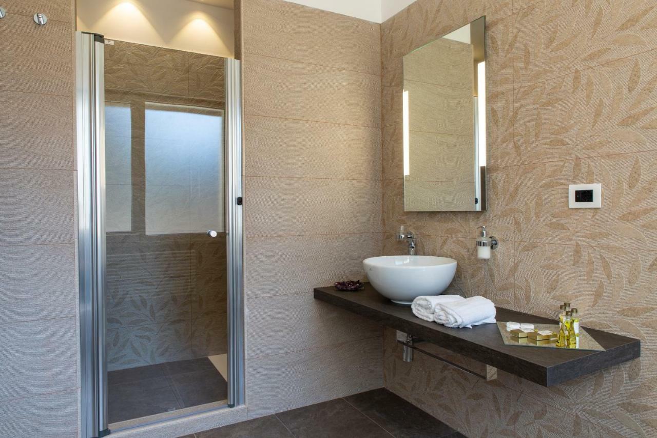 Aurum Suites Пескара Экстерьер фото