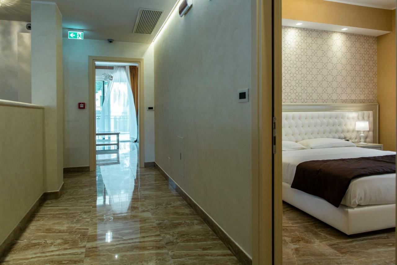 Aurum Suites Пескара Экстерьер фото