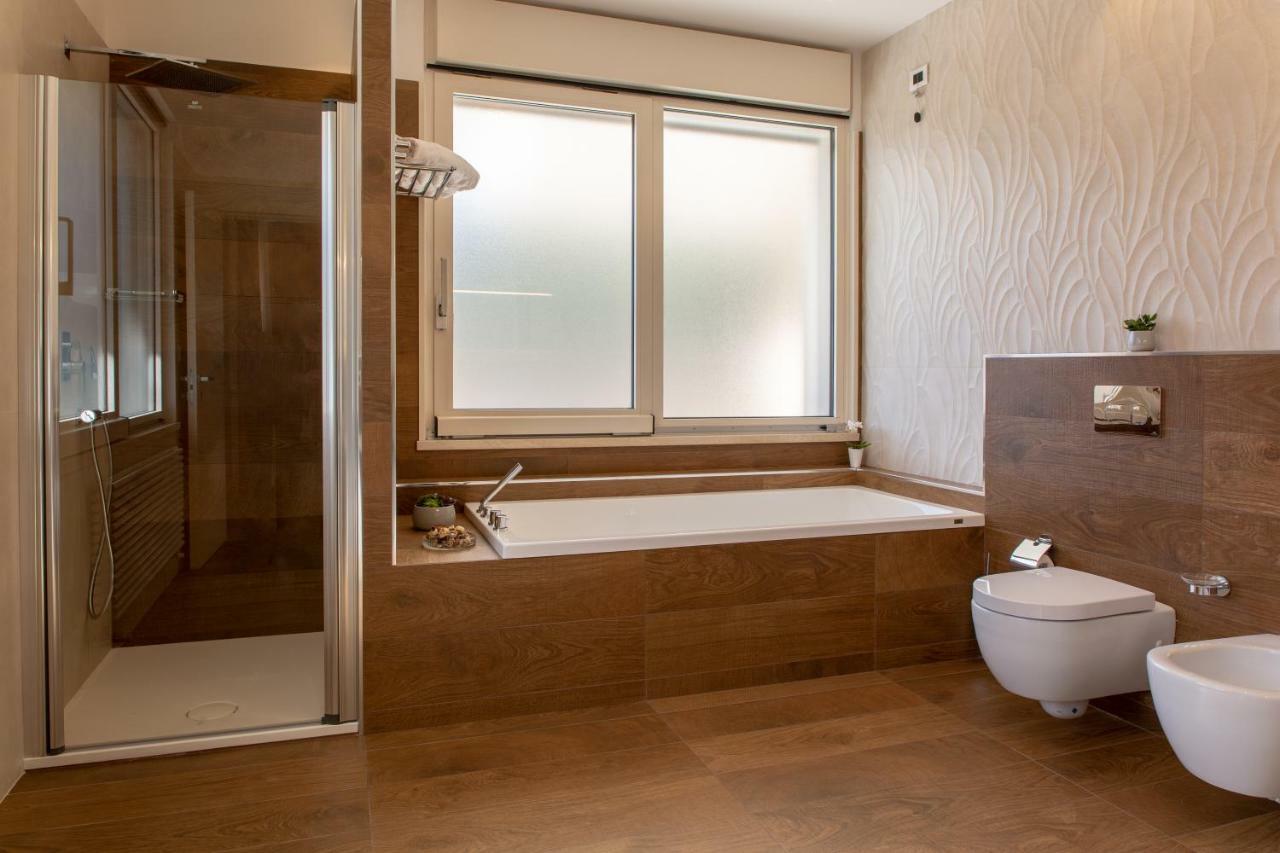 Aurum Suites Пескара Экстерьер фото