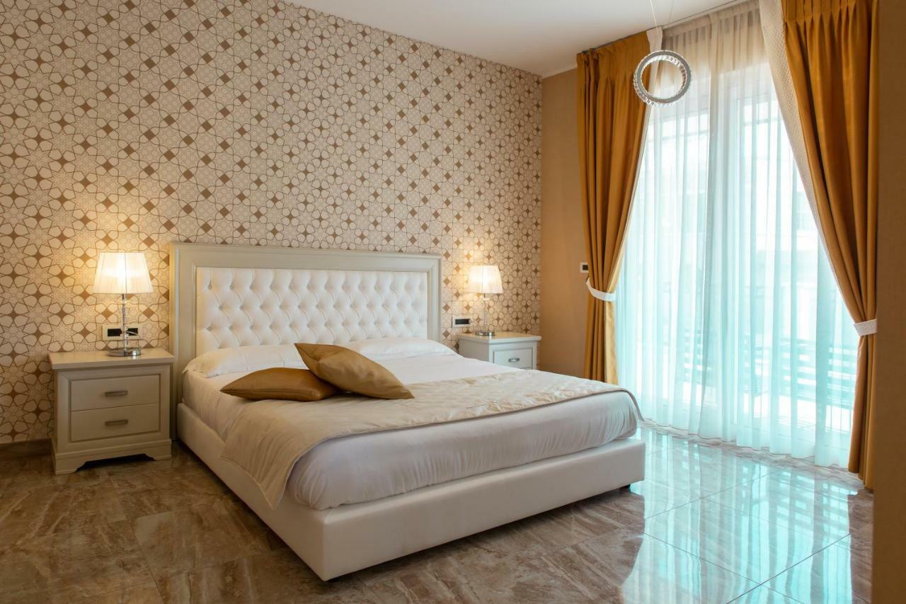 Aurum Suites Пескара Экстерьер фото