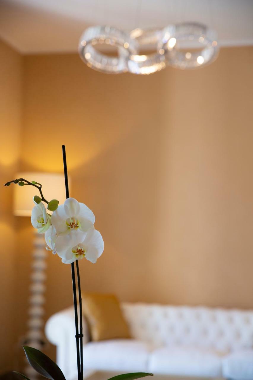 Aurum Suites Пескара Экстерьер фото
